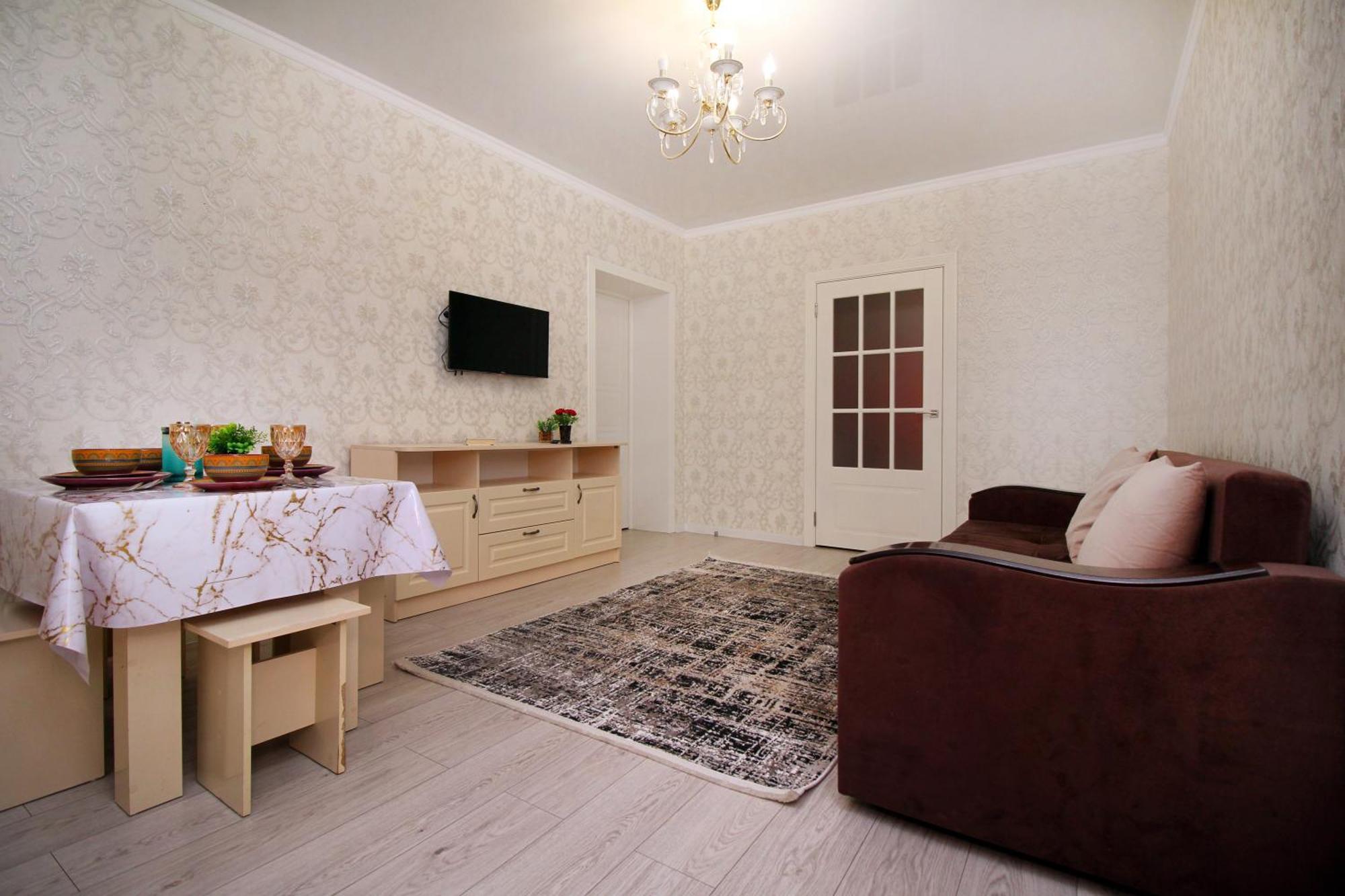 Your Home Away From Home 213 Almaty Esterno foto
