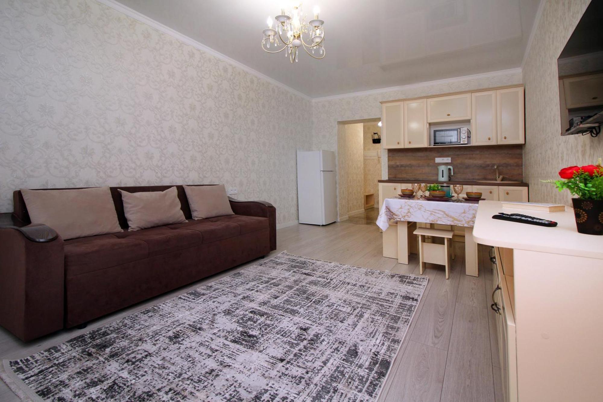 Your Home Away From Home 213 Almaty Esterno foto