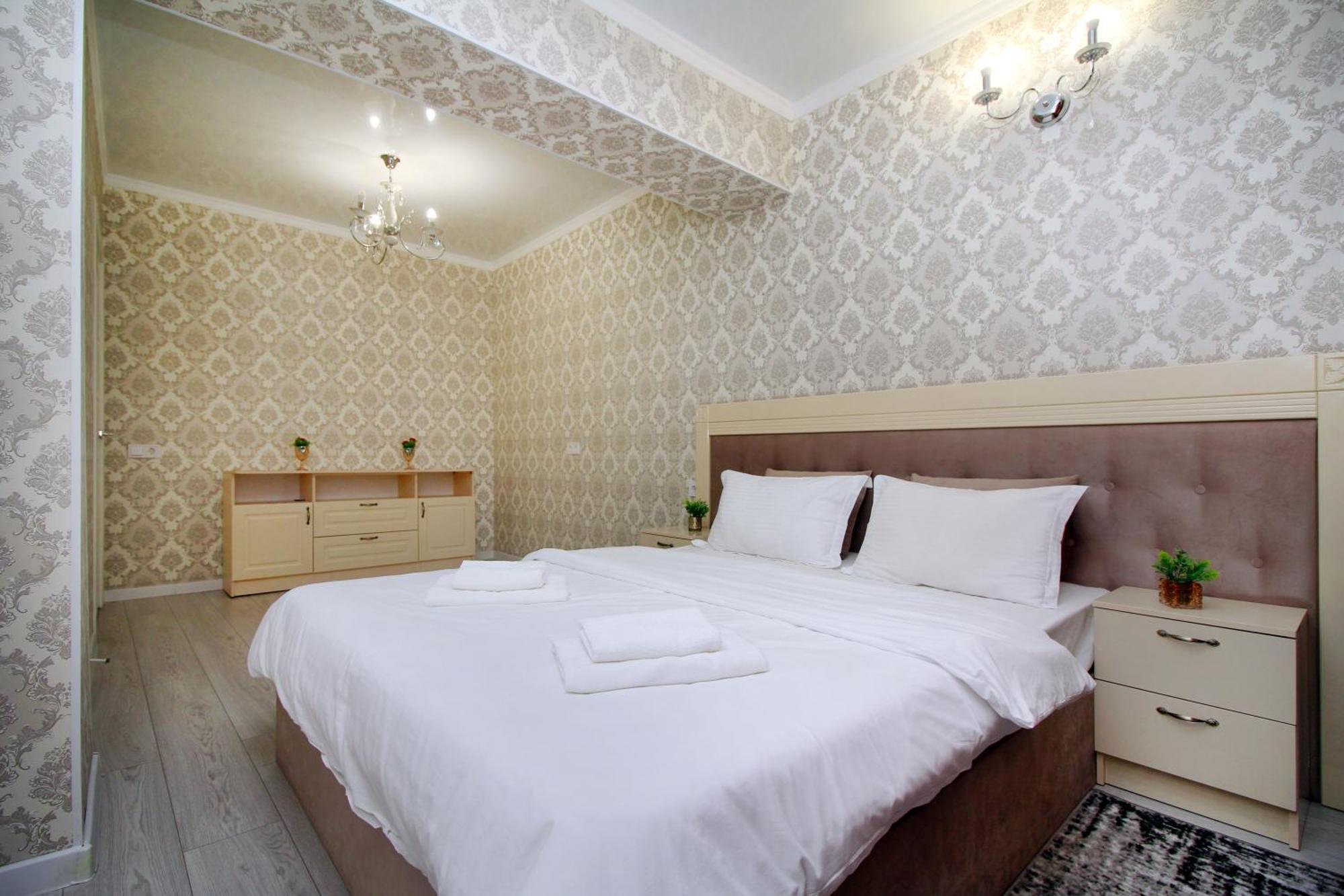 Your Home Away From Home 213 Almaty Esterno foto
