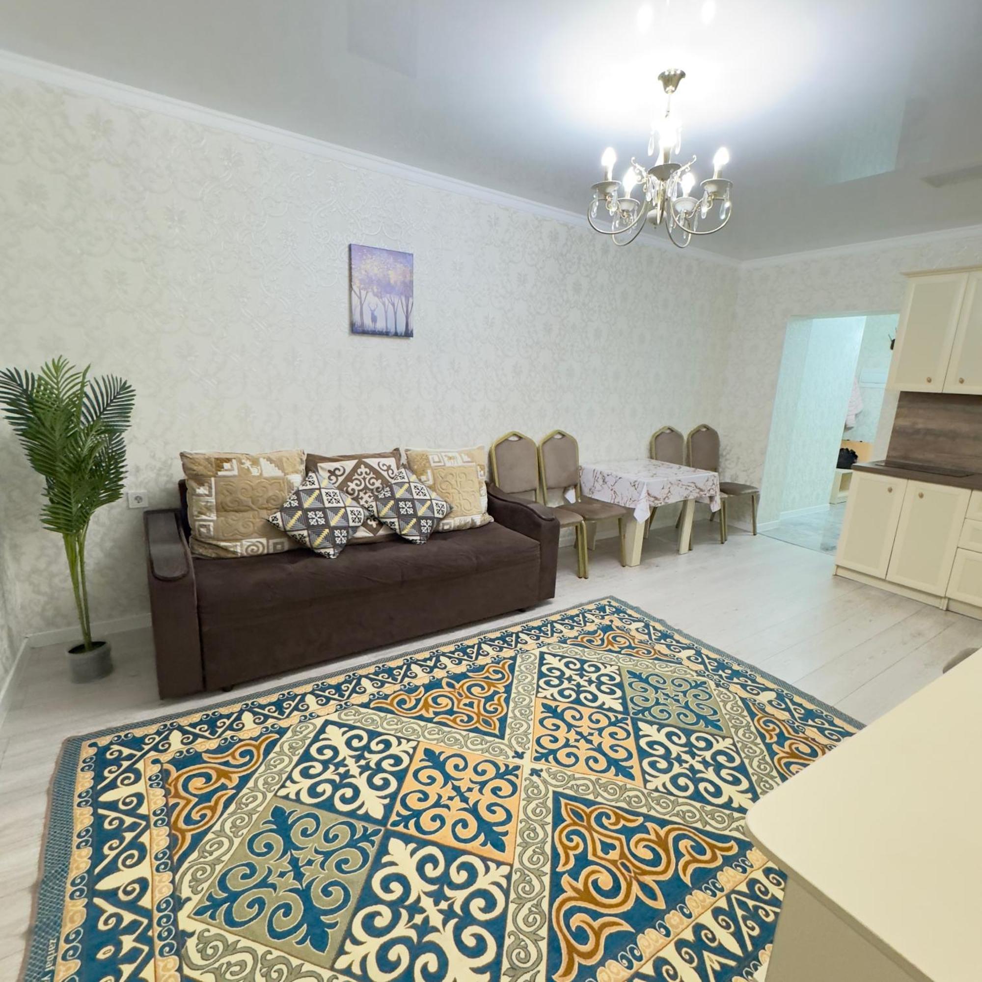 Your Home Away From Home 213 Almaty Esterno foto